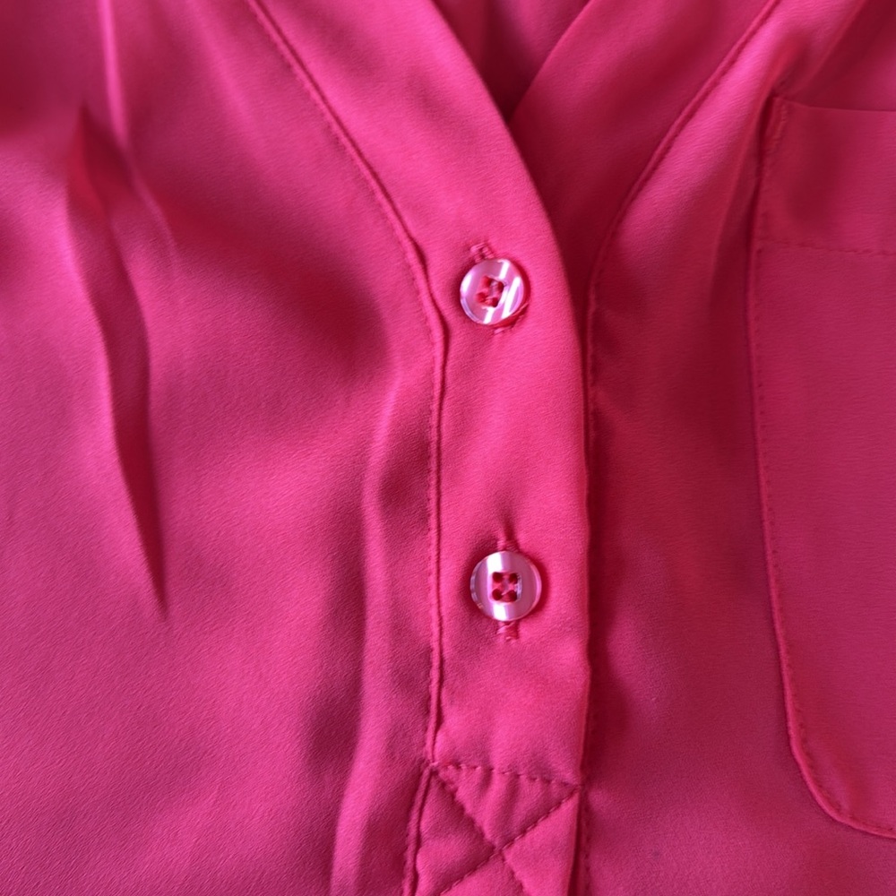 New York and Company capped sleeve blouse - Picture 4 of 7